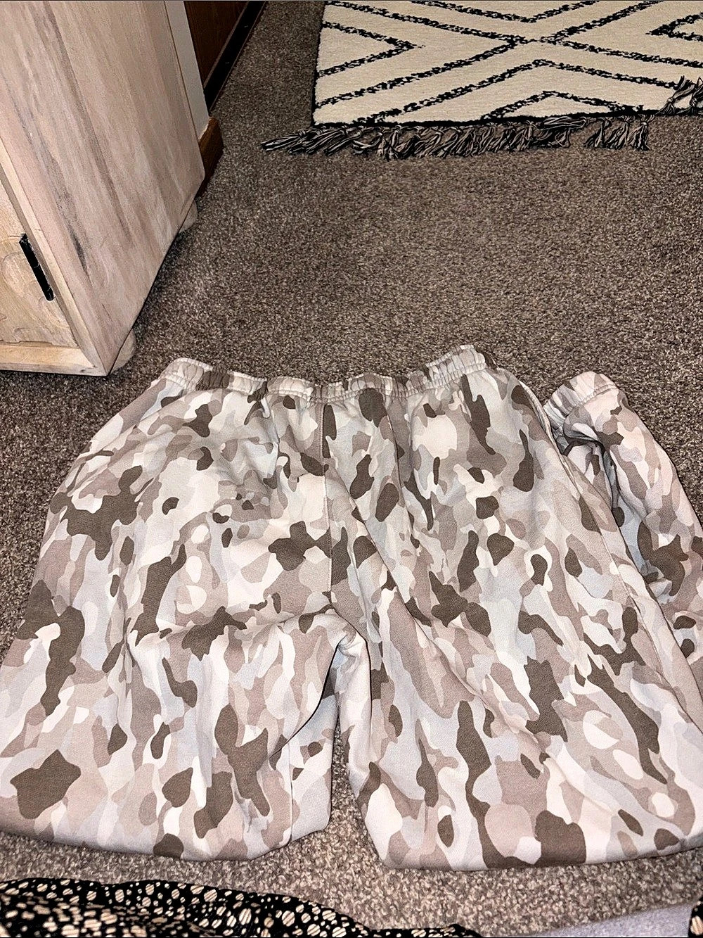 Super cute Nike camo joggers